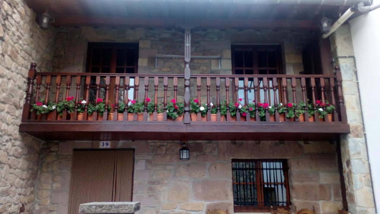 La Casa De Consuelo 3 Guest House Viérnoles Exterior foto
