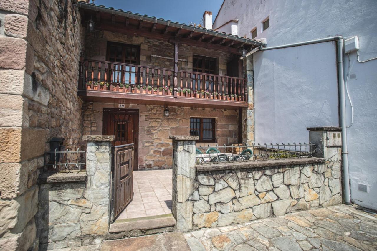 La Casa De Consuelo 3 Guest House Viérnoles Exterior foto